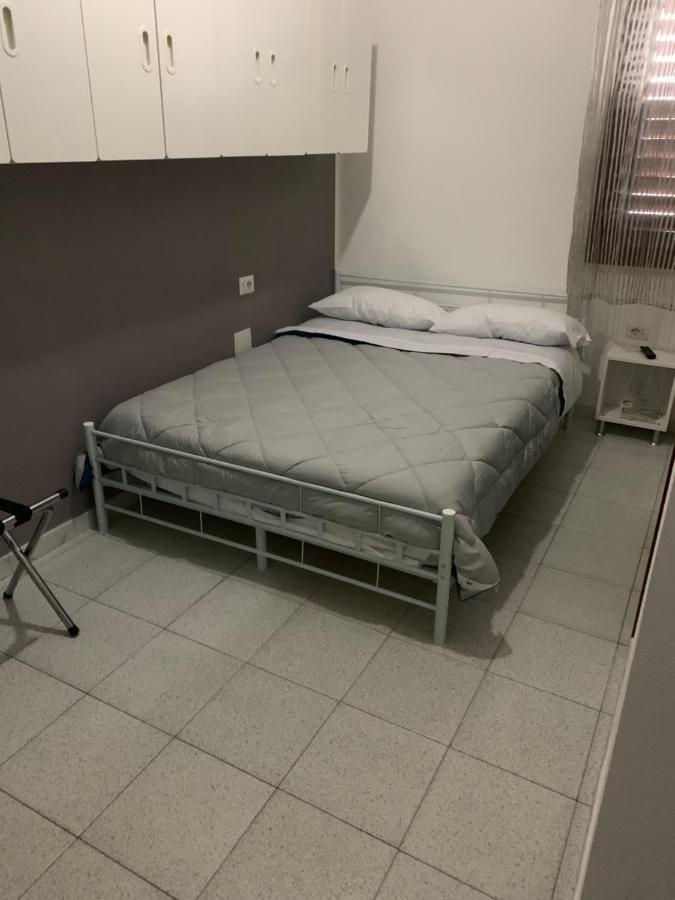 Bedroom Low Cost Di Elisa Quartucciu Kültér fotó