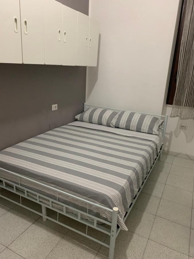 Bedroom Low Cost Di Elisa Quartucciu Kültér fotó